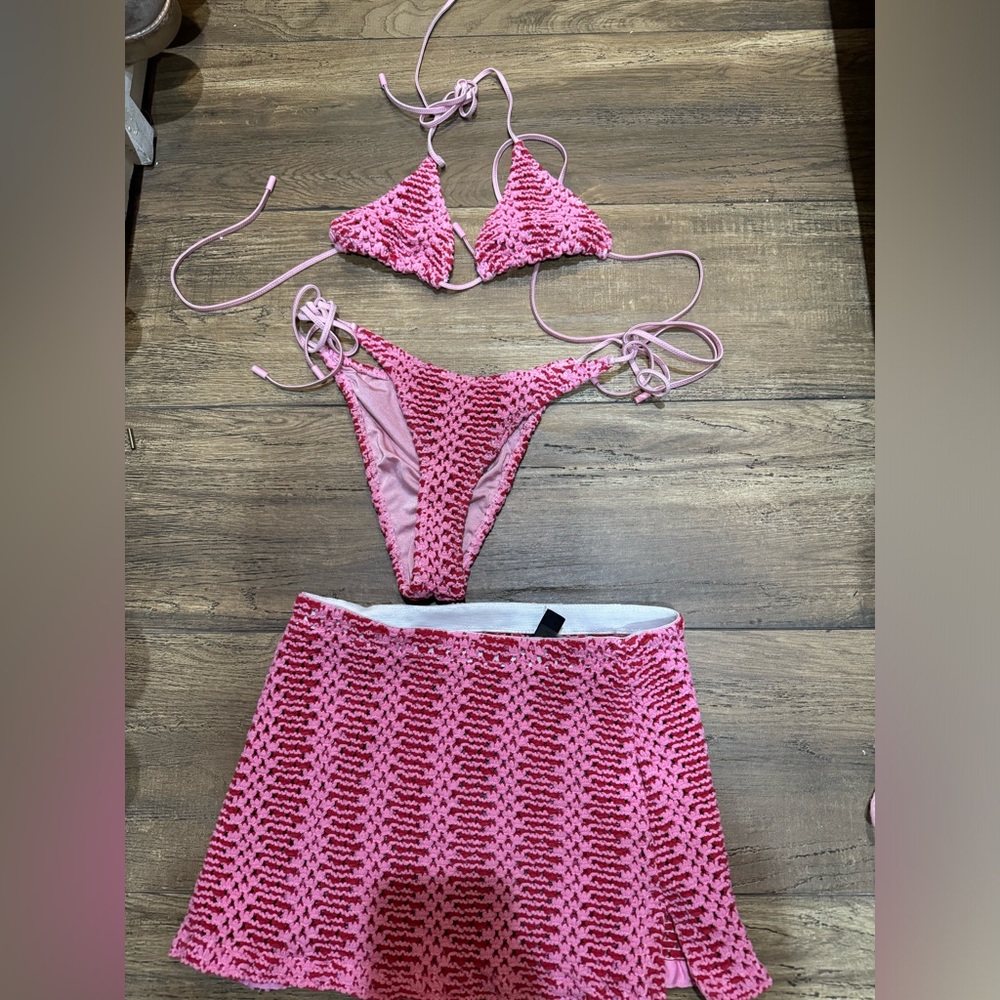 Triangl 3 piece bikini set